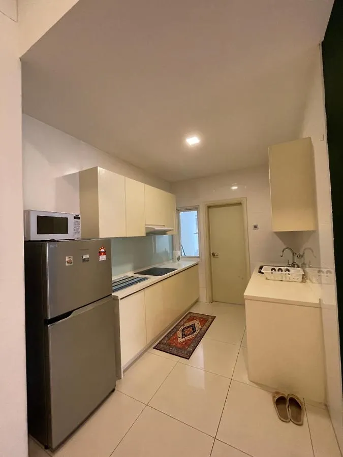 Lägenhet Crest Residence 2 Bedroom Condo With Klcc View Kuala Lumpur