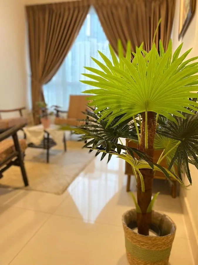Crest Residence 2 Bedroom Condo With Klcc View Kuala Lumpur Lägenhet
