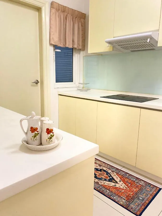 Lägenhet Crest Residence 2 Bedroom Condo With Klcc View Kuala Lumpur Malaysia
