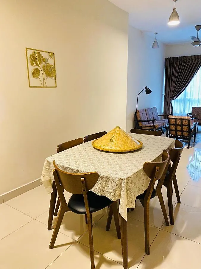 아파트 Crest Residence 2 Bedroom Condo With Klcc View 쿠알라룸푸르